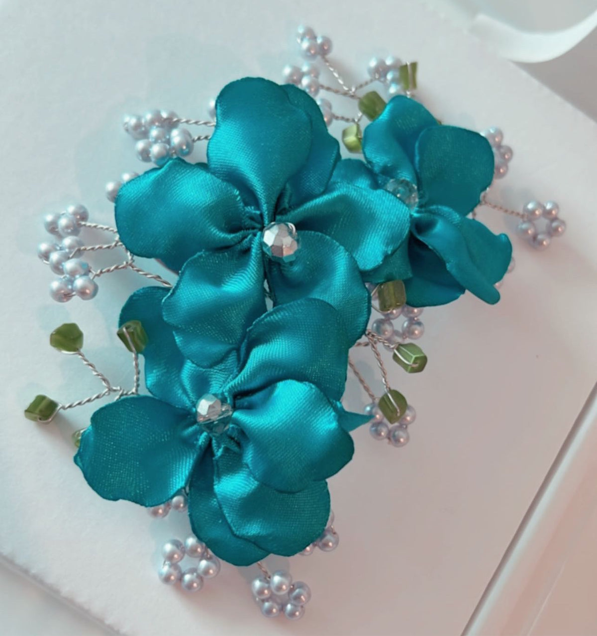 Flor Headpiece, handmade by Heavenly